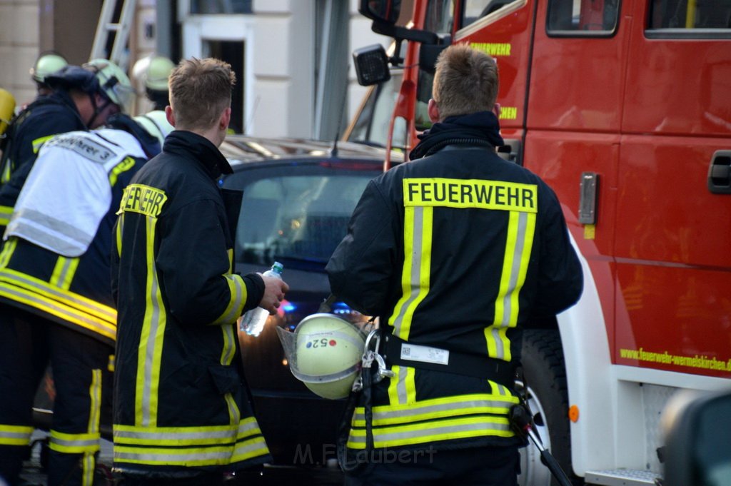 Feuer 5 Wermelskirchen Berlinerstr P49.JPG - MIRKO_WOLF